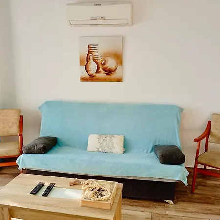 Laguna Paradise Apartment